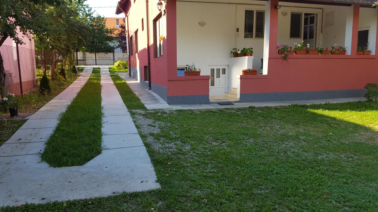 Vila Alex Hotel Călimăneşti Eksteriør billede